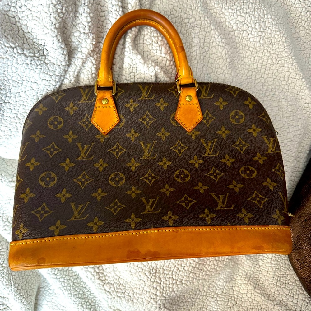 Louis Vuitton Alma